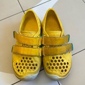 11 Kids Splash Plae slippers / rubber ducky yellow